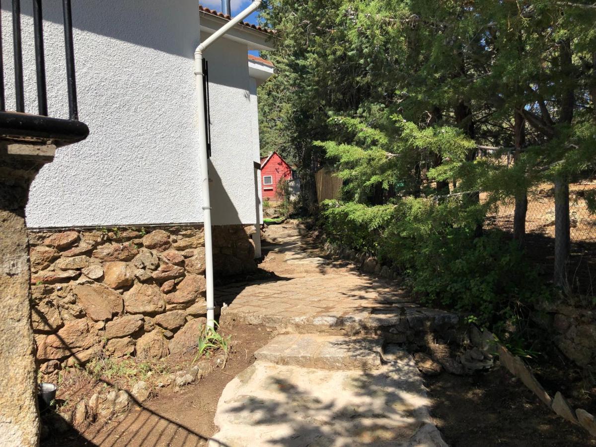 Casa Rural Los Olivos De Robledo De Chavela La Estacion Exteriér fotografie